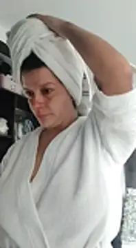CurvySara1 online show from July 11, 8:44 pm