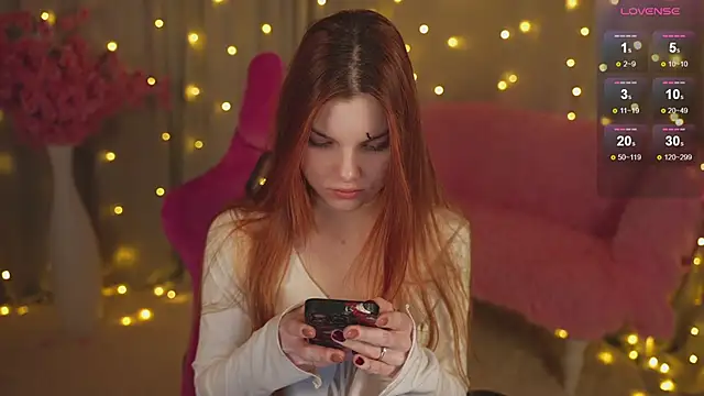 Snapshot of Katy__Ethereal chatting on December 2, 2:09 am Katy Ethereal online show from December 2, 2:09 am