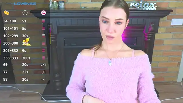 Snapshot of AlexaStoun chatting on February 23, 3:09 pm AlexaStoun online show from February 23, 3:09 pm