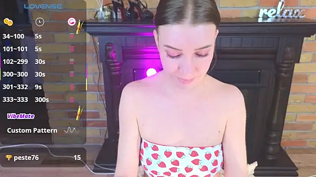 Snapshot of AlexaStoun chatting on March 28, 3:22 pm AlexaStoun online show from March 28, 3:22 pm