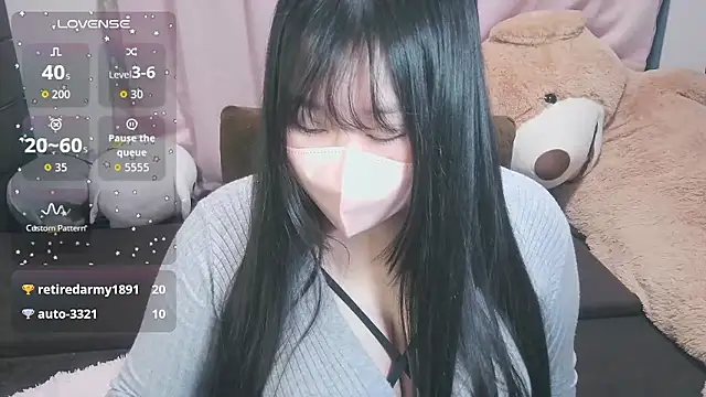 Snapshot of yuinyan3150 chatting on February 14, 8:16 pm yuinyan3150 online show from February 14, 8:16 pm