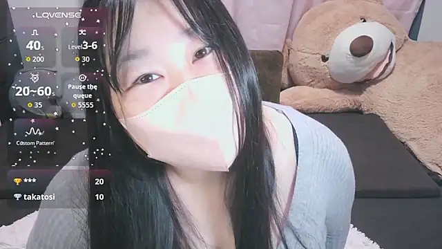 Snapshot of yuinyan3150 chatting on February 27, 1:00 pm yuinyan3150 online show from February 27, 1:00 pm