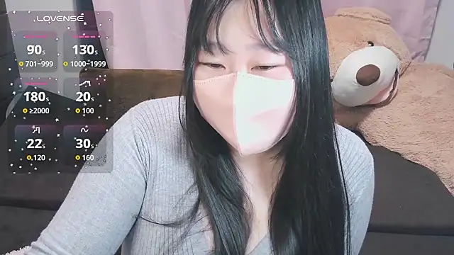 Snapshot of yuinyan3150 chatting on March 24, 5:18 pm yuinyan3150 online show from March 24, 5:18 pm
