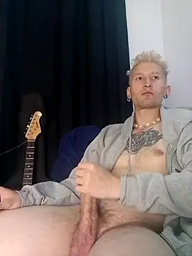 Snapshot of Vlad_goetia chatting on October 15, 1:28 am Vlad goetia online show from October 15, 1:28 am