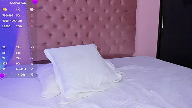 Snapshot of MafeOlimpo chatting on January 25, 12:06 am MafeOlimpo online show from January 25, 12:06 am