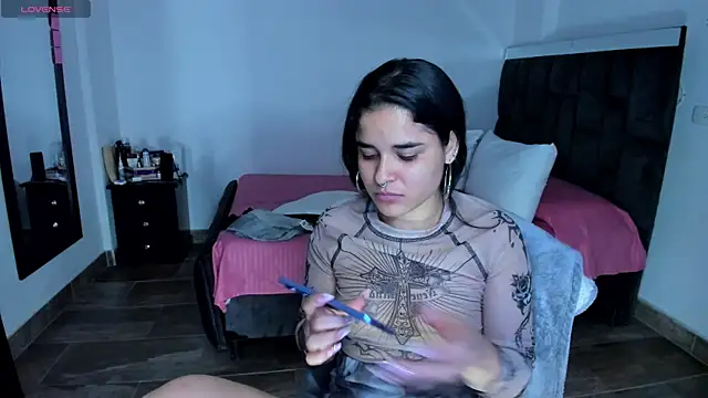 SweetMegan 1 online show from March 23, 7:09 am