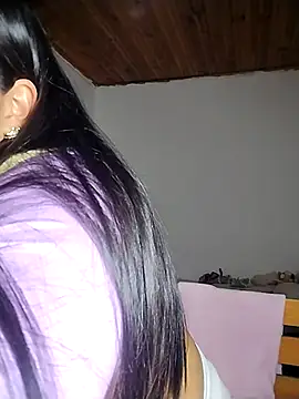 KATYGONZALEZ online show from May 15, 10:50 pm