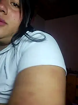 KATYGONZALEZ online show from June 10, 5:56 pm