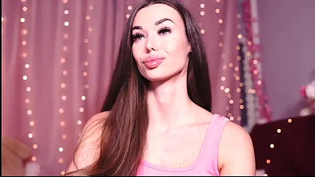 Snapshot of BabyNose chatting on April 9, 6:35 pm BabyNose online show from April 9, 6:35 pm