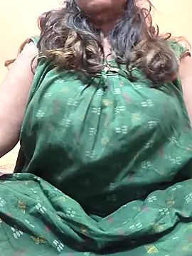 CUTE SOPHIA- online show from March 1, 4:47 am