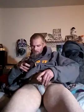 littleChop33 online show from November 2, 12:46 am