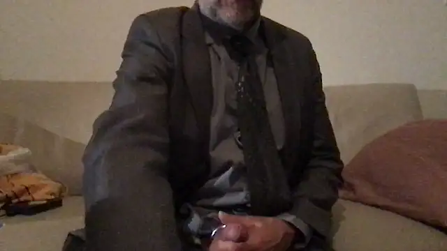 artXhibitor online show from December 2, 9:06 pm