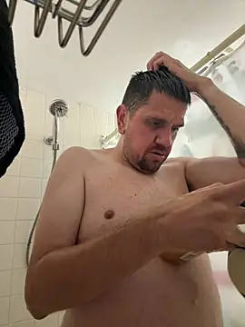 kennyboycum online show from August 3, 12:42 am