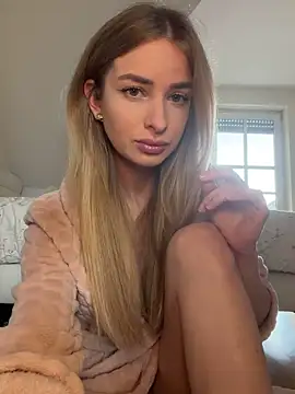EvieEvans online show from May 11, 2:01 pm