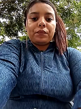 stefanie010 online show from May 3, 2:23 pm