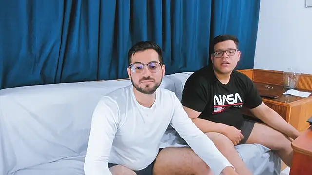  Araboys  online show from November 29, 4:15 am