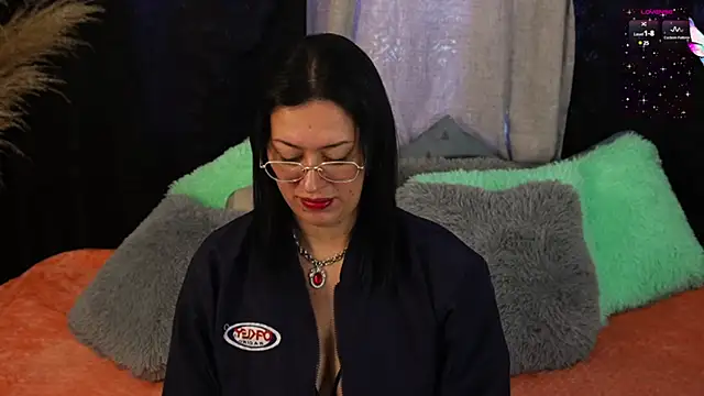 isaibanez online show from February 25, 1:17 pm