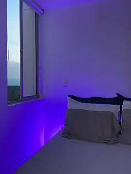 Snapshot of santiago_01 chatting on December 12, 10:42 pm santiago 01 online show from December 12, 10:42 pm