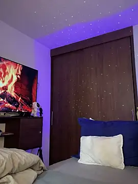 Snapshot of santiago_01 chatting on March 14, 1:13 pm santiago 01 online show from March 14, 1:13 pm