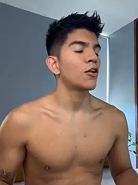 Snapshot of santiago_01 chatting on October 26, 8:04 pm santiago 01 online show from October 26, 8:04 pm