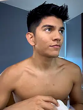 Snapshot of santiago_01 chatting on October 30, 7:36 pm santiago 01 online show from October 30, 7:36 pm