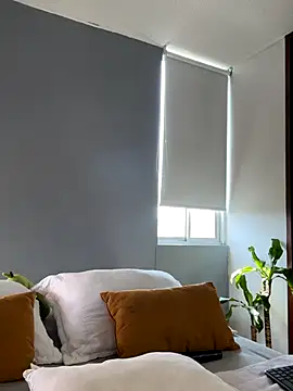 Snapshot of santiago_01 chatting on December 15, 7:51 pm santiago 01 online show from December 15, 7:51 pm