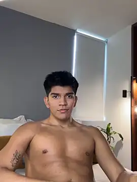Snapshot of santiago_01 chatting on April 23, 8:55 pm santiago 01 online show from April 23, 8:55 pm