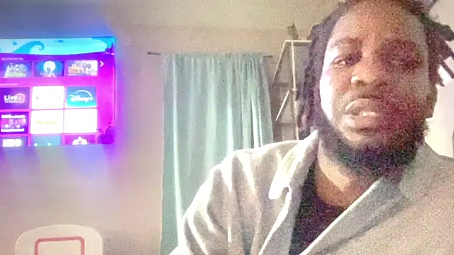 Snapshot of Ndnluv21 chatting on February 16, 7:37 am Ndnluv21 online show from February 16, 7:37 am