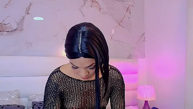 emily lady20 online show from May 3, 12:22 pm