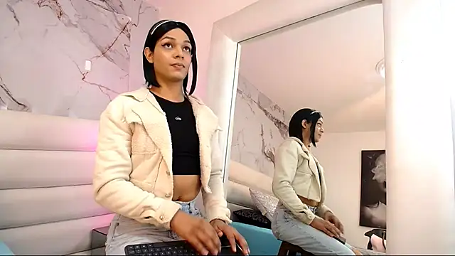 emily lady20 online show from May 29, 1:09 pm