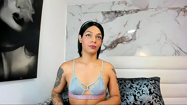emily lady20 online show from June 15, 4:04 am