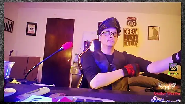 LeatherBrudda69 online show from February 14, 8:22 am