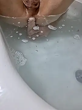 chillmfrs online show from November 22, 1:10 pm