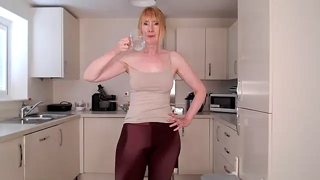British Goddess Anna online show from August 1, 8:24 am