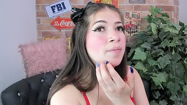 Snapshot of miss__pamela chatting on September 20, 9:10 am miss  pamela online show from September 20, 9:10 am