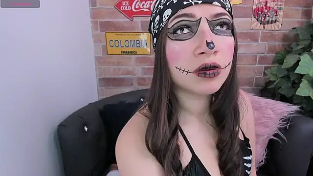 Snapshot of miss__pamela chatting on October 31, 11:33 am miss  pamela online show from October 31, 11:33 am