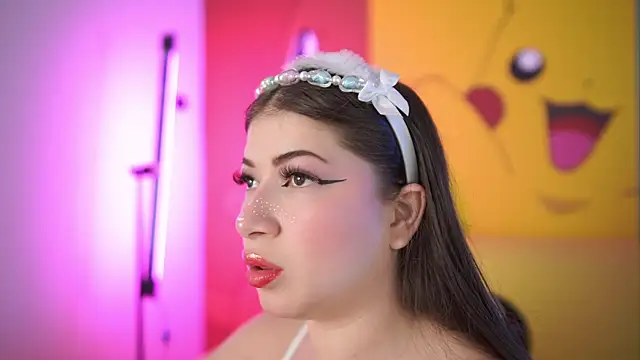 miss  pamela online show from April 24, 11:01 am