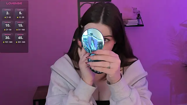 CoralineKeyns online show from February 27, 5:24 am