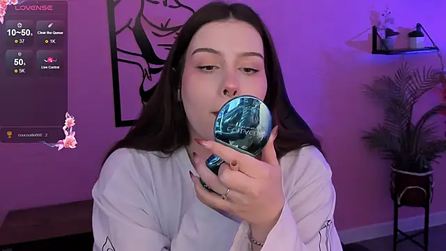 CoralineKeyns online show from March 5, 8:43 am