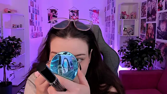 CoralineKeyns online show from November 10, 2:32 am