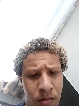 Snapshot of Nicolaskribeiro chatting on November 14, 9:52 am Nicolaskribeiro online show from November 14, 9:52 am