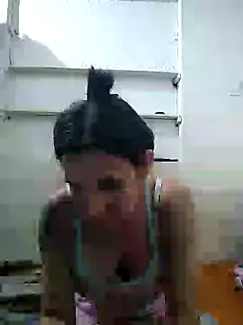 Snapshot of Cameron_puppy chatting on April 6, 4:52 pm Cameron puppy online show from April 6, 4:52 pm
