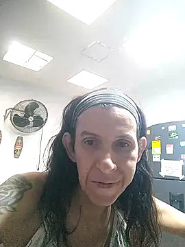 Snapshot of Cameron_puppy chatting on June 3, 5:51 pm Cameron puppy online show from June 3, 5:51 pm