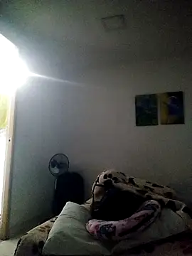 Snapshot of Cameron_puppy chatting on June 6, 7:24 am Cameron puppy online show from June 6, 7:24 am