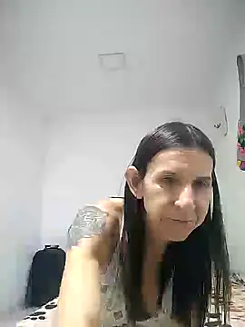 Snapshot of Cameron_puppy chatting on June 20, 6:44 pm Cameron puppy online show from June 20, 6:44 pm