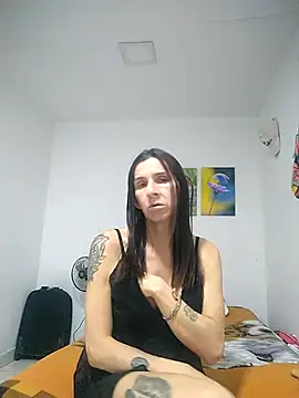 Snapshot of Cameron_puppy chatting on June 26, 6:40 am Cameron puppy online show from June 26, 6:40 am