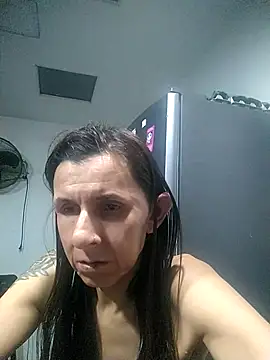 Snapshot of Cameron_puppy chatting on June 30, 4:13 am Cameron puppy online show from June 30, 4:13 am