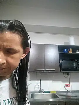 Snapshot of Cameron_puppy chatting on June 30, 8:10 pm Cameron puppy online show from June 30, 8:10 pm