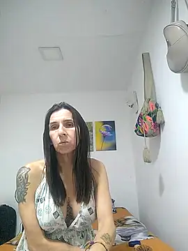 Snapshot of Cameron_puppy chatting on July 24, 6:11 am Cameron puppy online show from July 24, 6:11 am