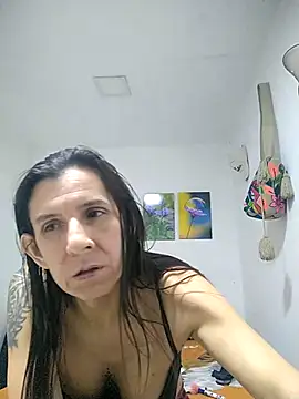 Snapshot of Cameron_puppy chatting on August 1, 4:34 am Cameron puppy online show from August 1, 4:34 am